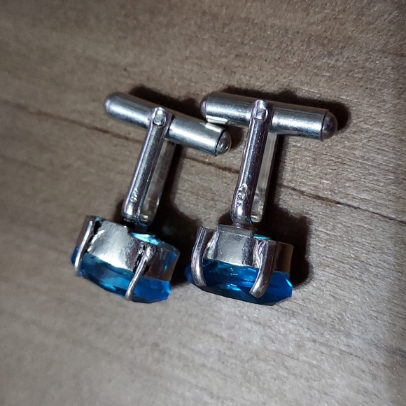 Blue Topaz Sterling Silver Cuff Links - Picture 4 of 7